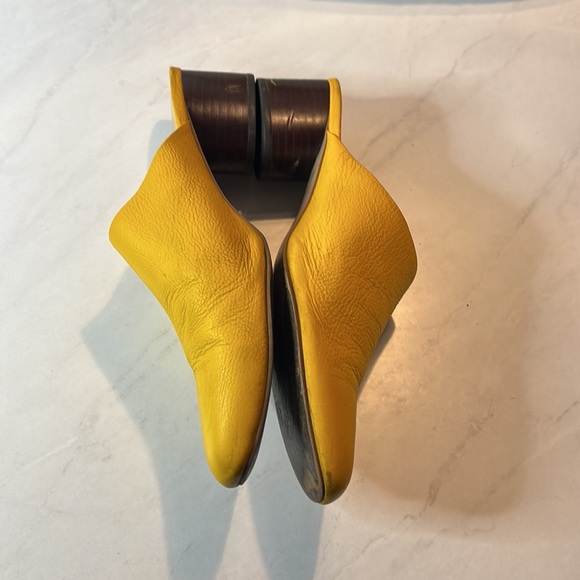 Lisa Says Gah 'Lou Mule’ Size 9 Canary Yellow - Picture 10 of 14